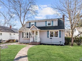 210 Fulton St, New Milford, NJ 07646