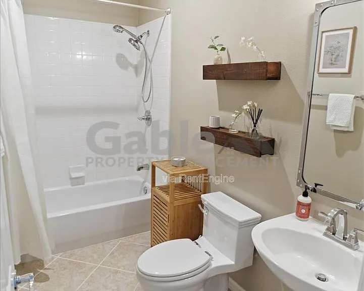 26882 Greenleaf Ct — Photo 13