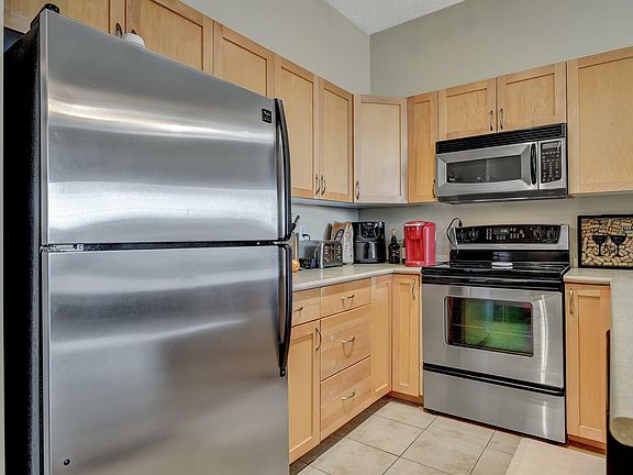 3rd image of 322-12310 102nd St #322