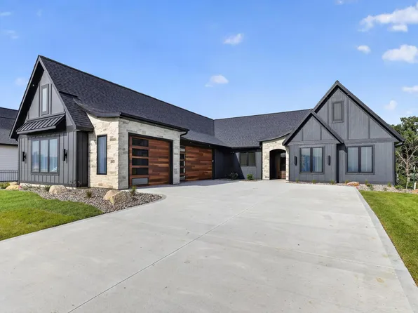 3373 Bella Terra Rd NE, Rochester, MN 55906