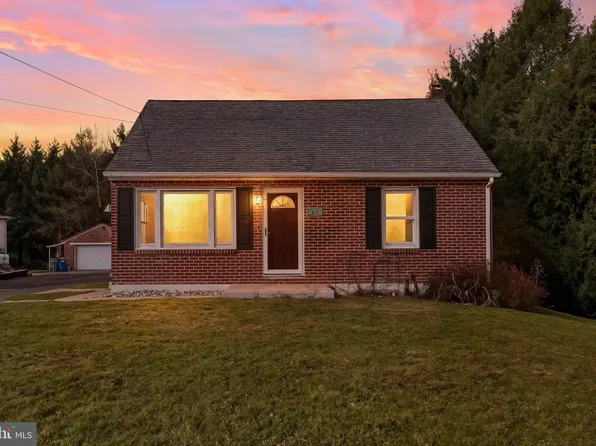 127 Church St, Seven Valleys, PA 17360