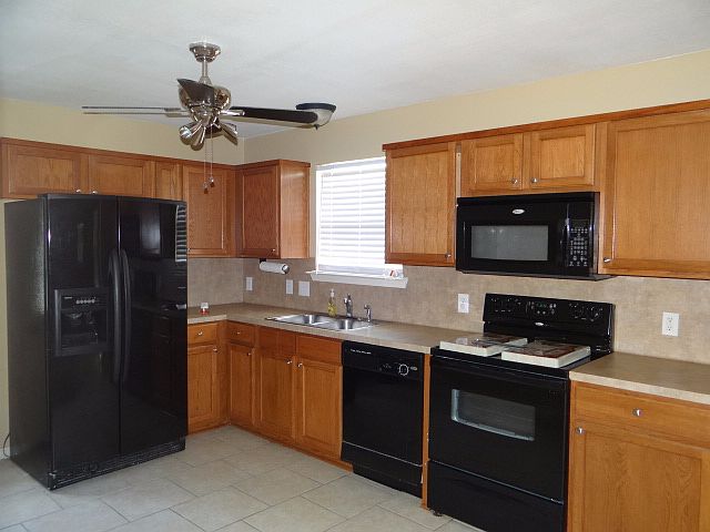 2nd image of 23932 Teakwood Dr