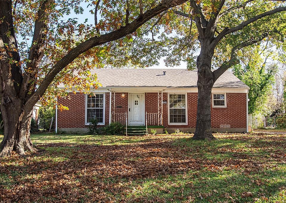 1st image of 10034 Lake Gardens Dr