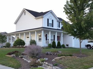 915 Forbs Dr, Waterloo, IL 62298