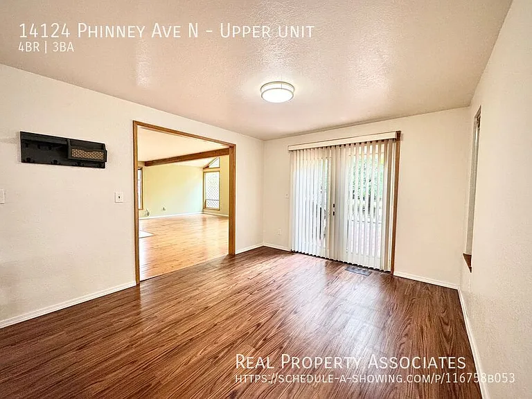 14124 Phinney Ave N #UPPER — Photo 12