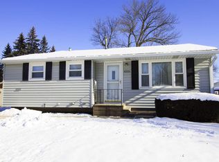 4506 50th St, Moline, IL 61265