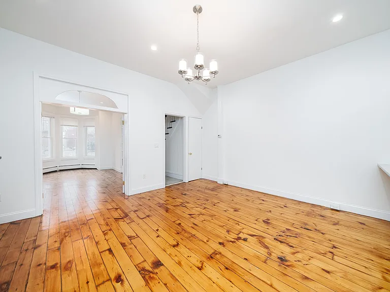 28 Jones St — Photo 12