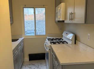 119 Glenwood Ave APT 1D, Yonkers, NY 10701