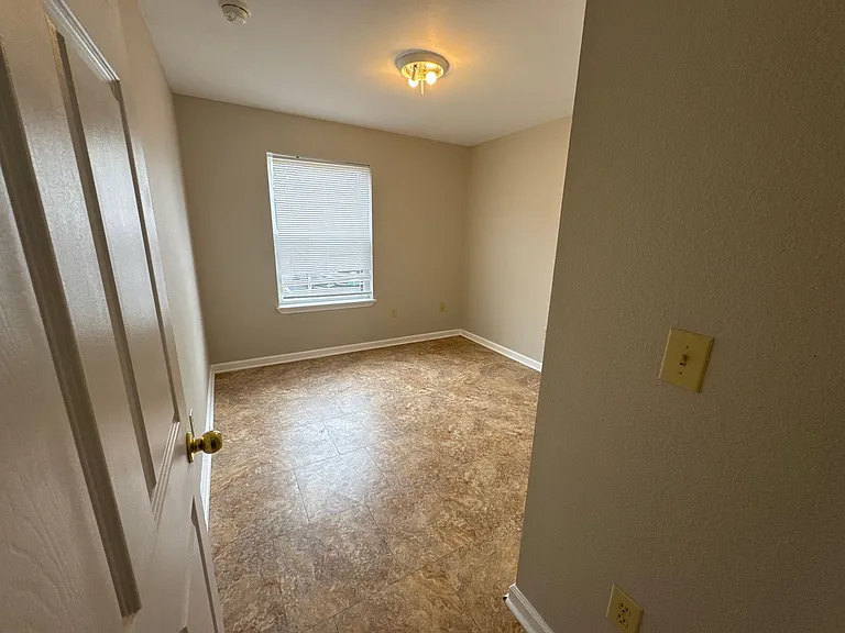 1121 Transit Way — Photo 11