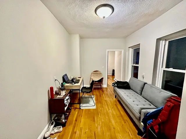 1 bed, 9999 sqft, $2,500 — Photo 3