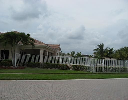 5th image of 6671 Conch Ct