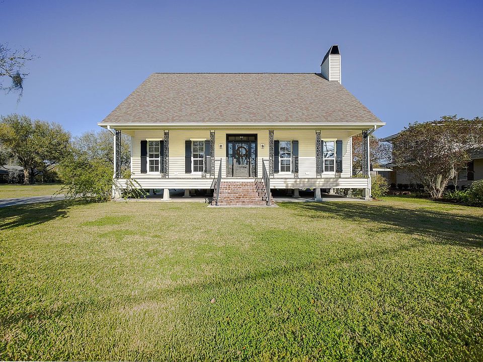 1st image of 2843 Lee Dr