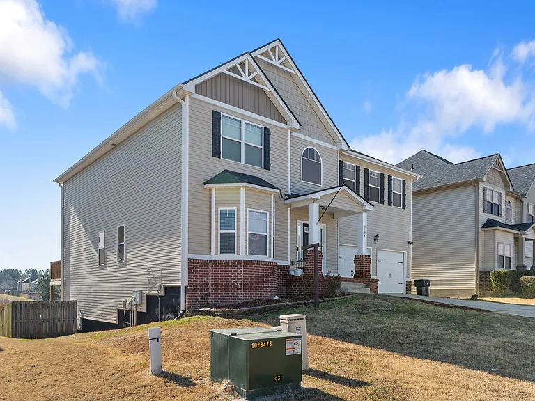 3194 Waverly Ln — Photo 2
