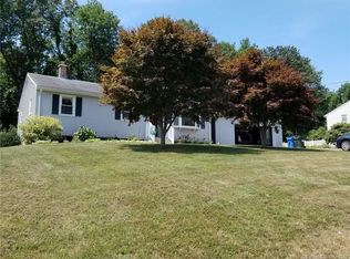 59 Knollcrest Rd, Norwich, CT 06360