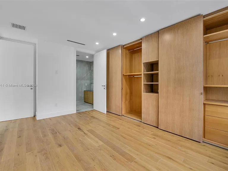 728 Majorca Ave — Photo 12
