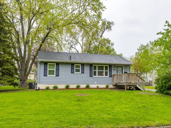 3924 55th St, Des Moines, IA 50310