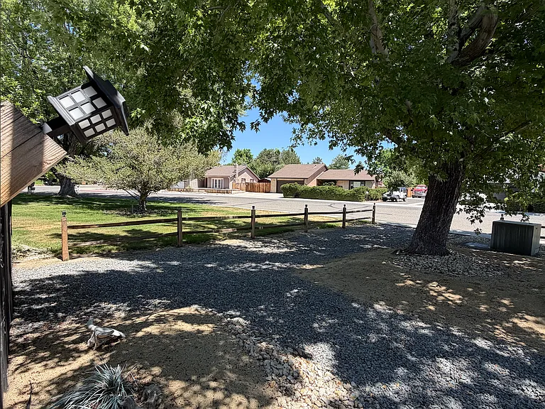 1754 Ironwood Dr — Photo 15
