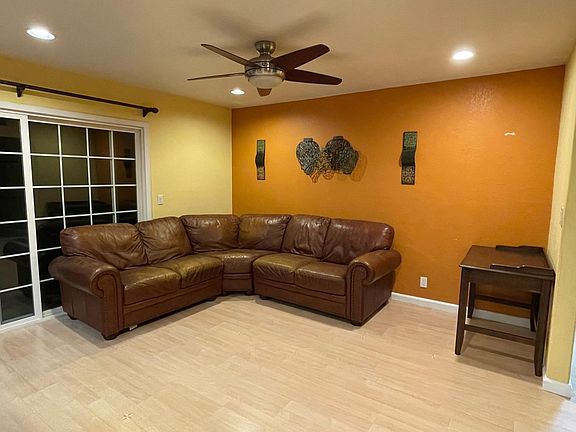 4th image of 1078 Robbia Dr