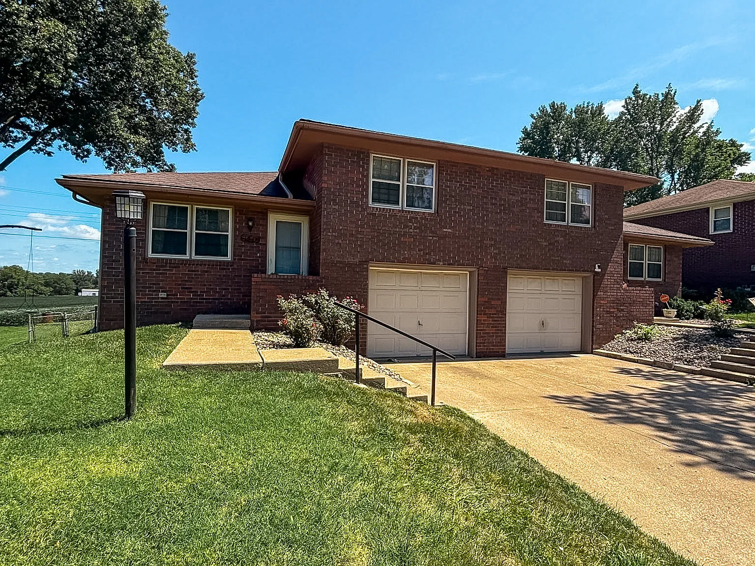 2 bed, 1.5 bath, $1,200 — Photo 1