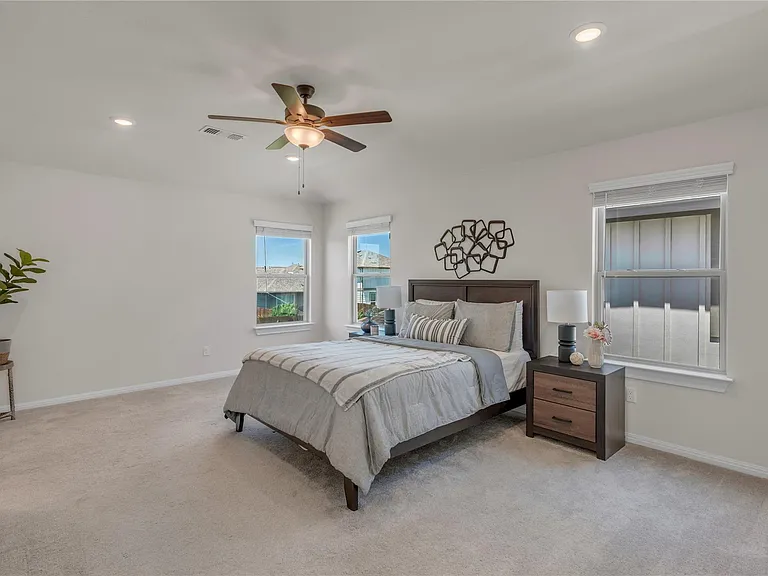 201 Bella Luna Way — Photo 17