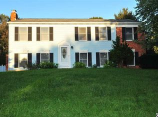 2487 Creek View Dr, Lancaster, PA 17602