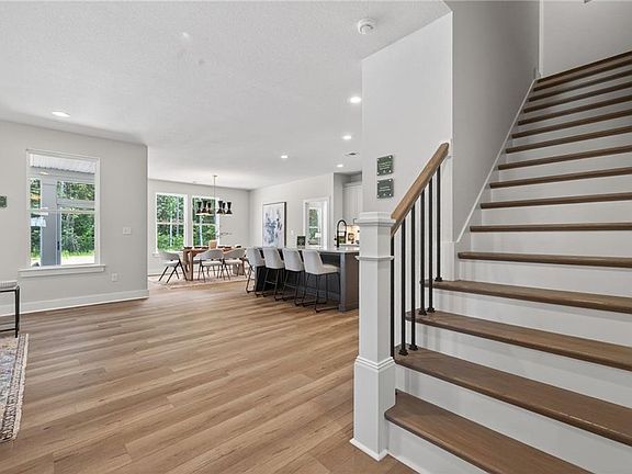 5th image of 1004 Cedar Tree Ct