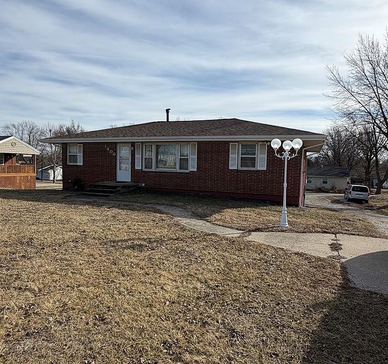 1st image of 1406 Briggs Dr