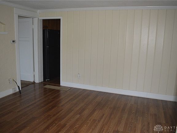 3rd image of 143 Loretta Dr