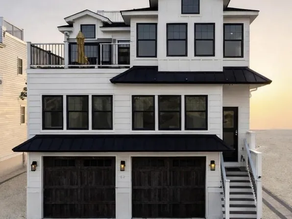 36 N 20th St, Surf City, NJ 08008