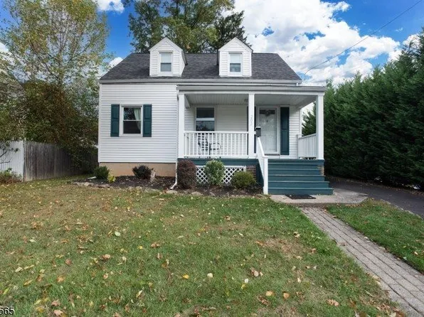 202 Gold St, Green Brook Township, NJ 08812