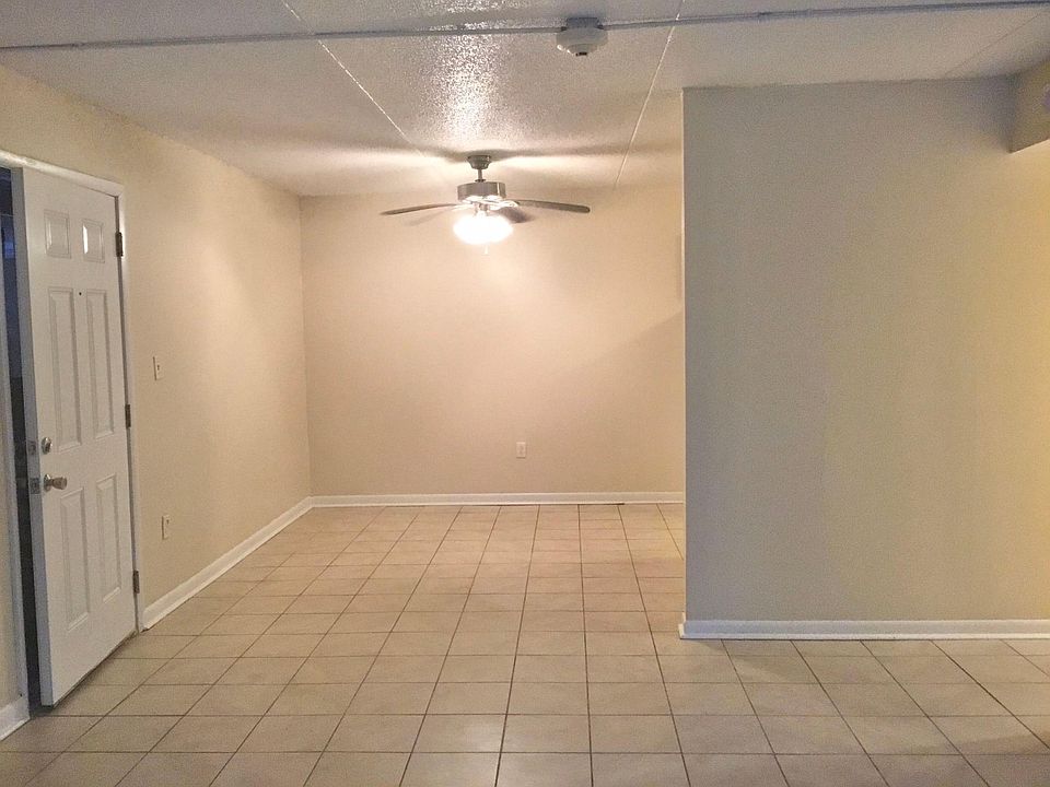1st image of 915 S Seminole Dr APT 9