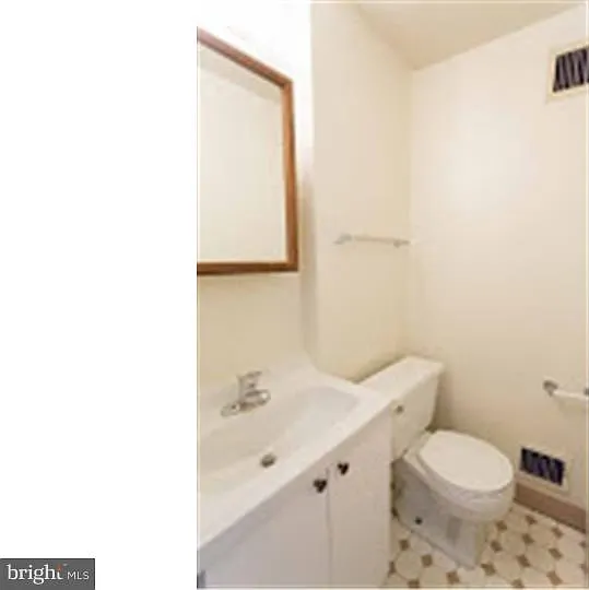 717 Spruce St #1B — Photo 11