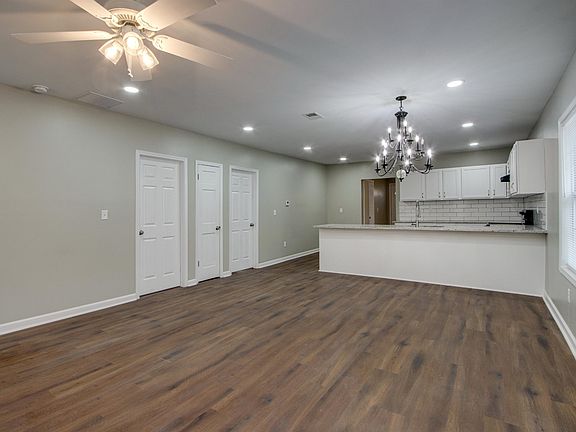 5th image of 3248 Lyndale Ave