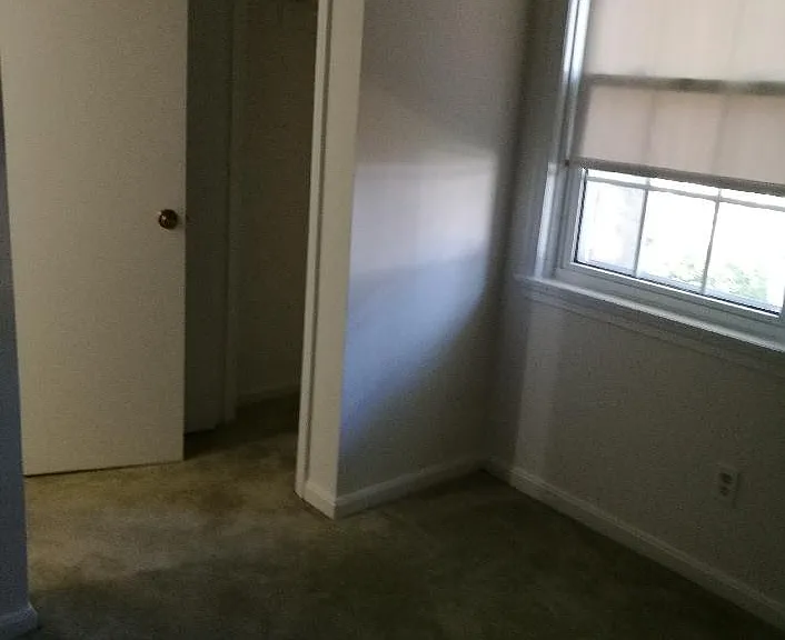 2042 Fort Davis St SE #201 — Photo 4