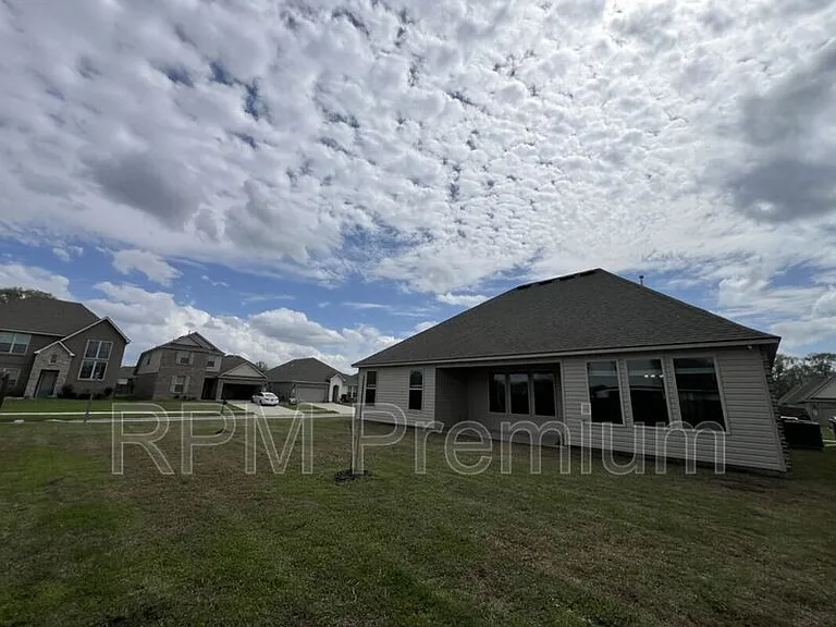 2123 Westfield Ave — Photo 43