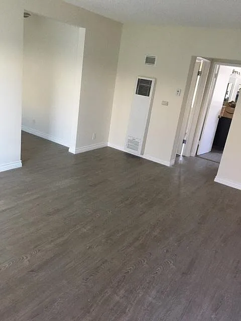 6624 Woodman Ave — Photo 3