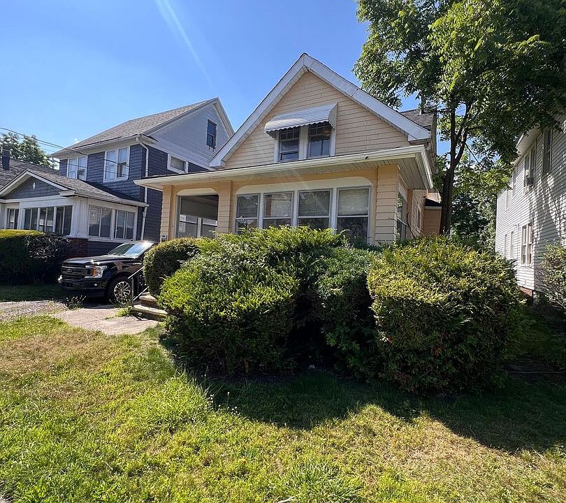 1st image of 15912 Parkgrove Ave