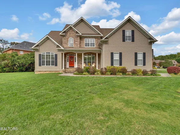 424 Ross Springs Dr, Maryville, TN 37803