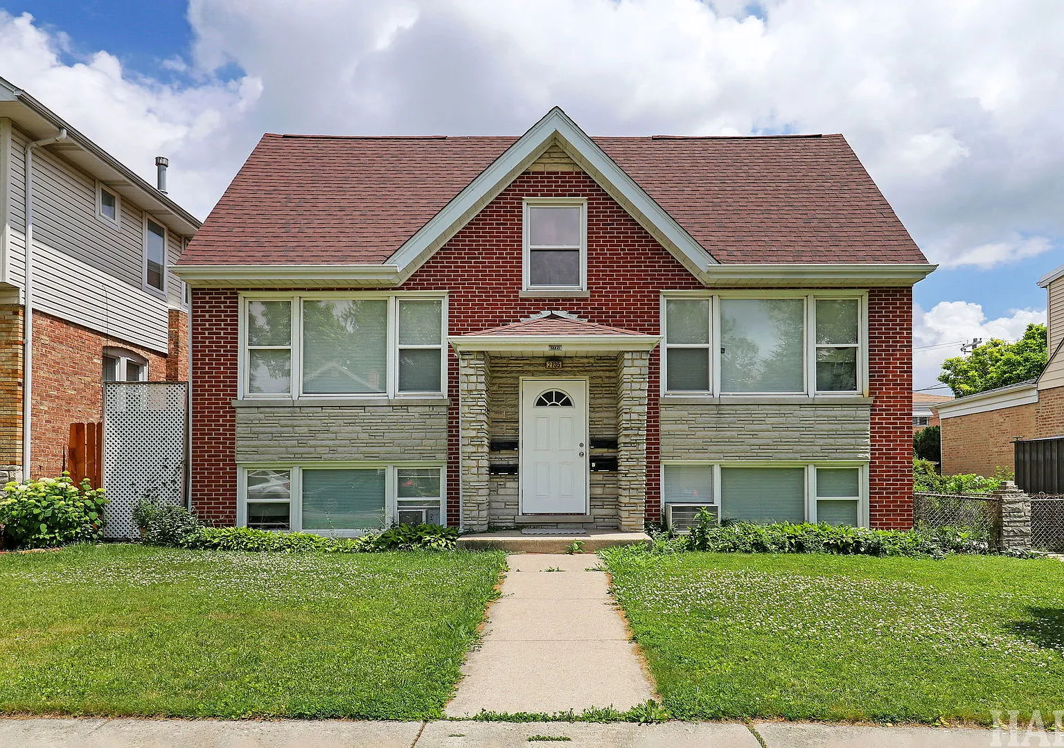 4 bed, 1357 sqft, $2,500 — Photo 1