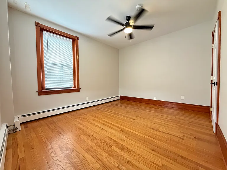 527 Chapel St #D3 — Photo 7