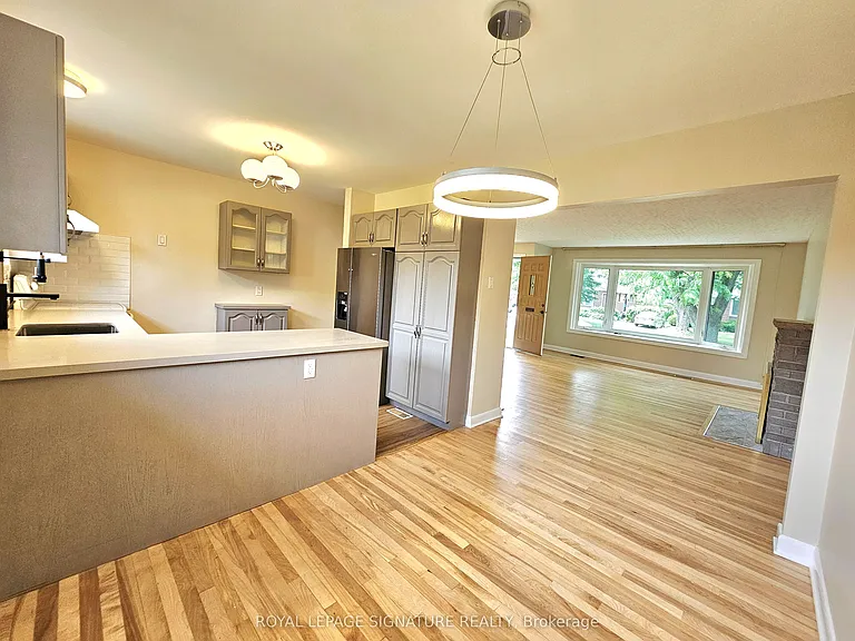 2368 Drury Ln #MAIN — Photo 3