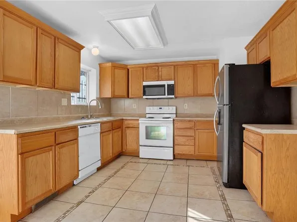 11115 Winchester Ave, Kansas City, MO 64134