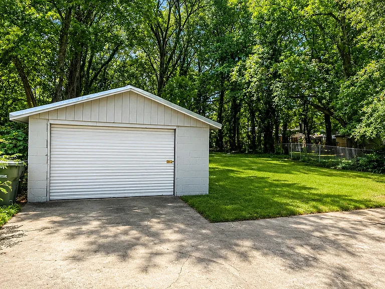 2239 Carey Dr SE — Photo 12