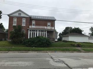 1024 S 9th St, Quincy, IL 62301