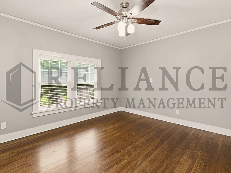 101 N Belmont Ave — Photo 32