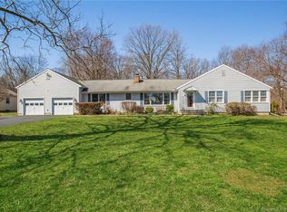 130 Parry Rd, Stamford, CT 06907