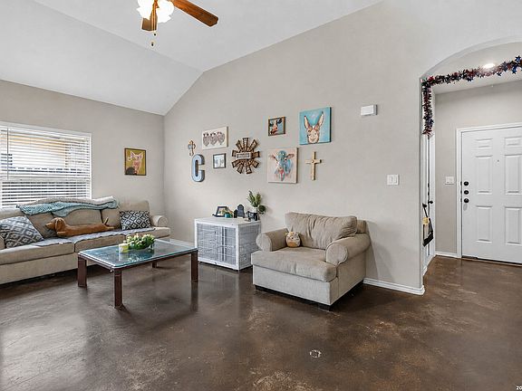 4th image of 1125/1127 Stanley Way