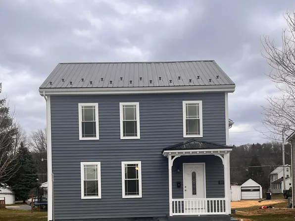 107 Chestnut St, Mifflinburg, PA 17844
