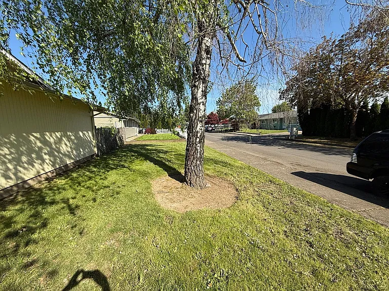 1488 Palace Dr NE — Photo 23
