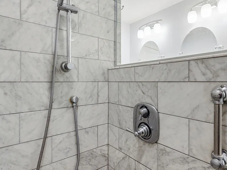 71 Forest Ave — Photo 38